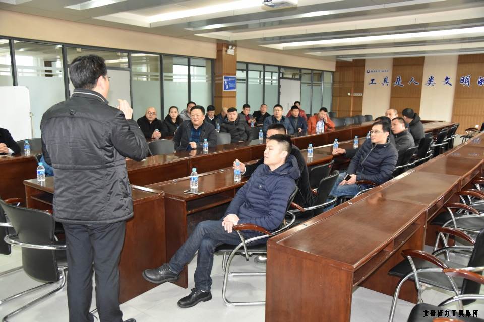 濟南汽配協(xié)會一行蒞臨威力集團(tuán)參觀(圖2)